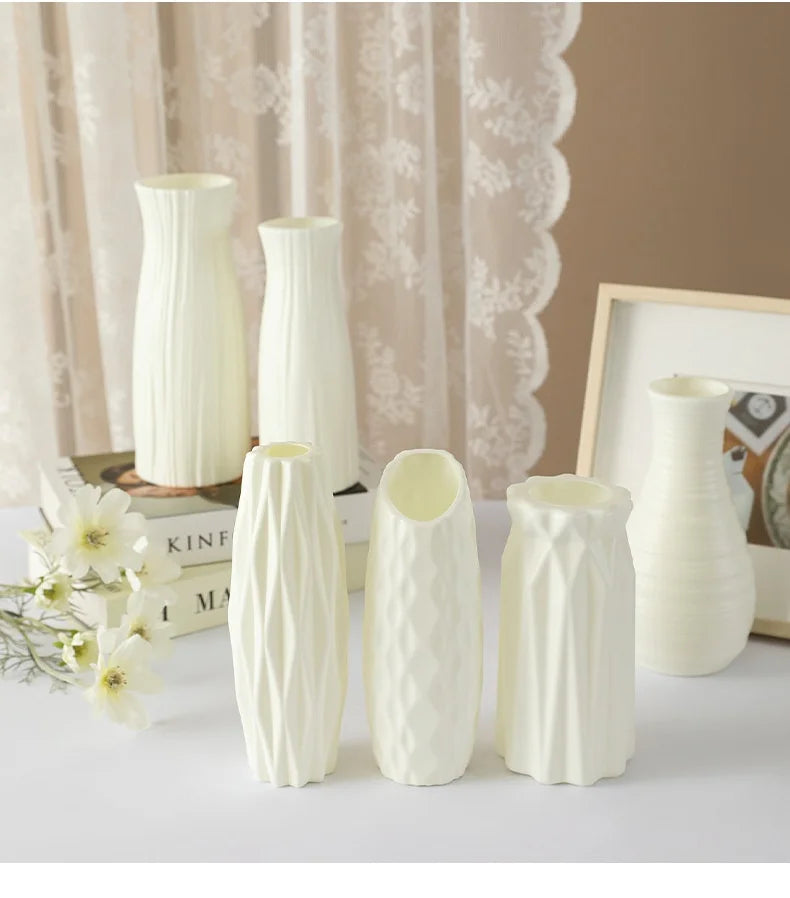 Minimalist Modern Plastic Flower Vase