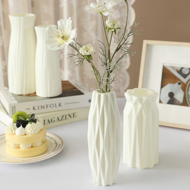 Minimalist Modern Plastic Flower Vase